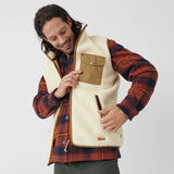 Fjallraven Vardag Pile Fleece Vest Dark Grey / Maroon - My Fox Bag