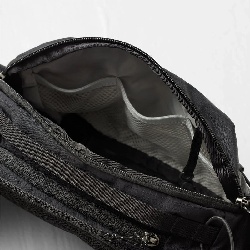 Fjallraven Abisko Hip Pack 6 Black - My Fox Bag