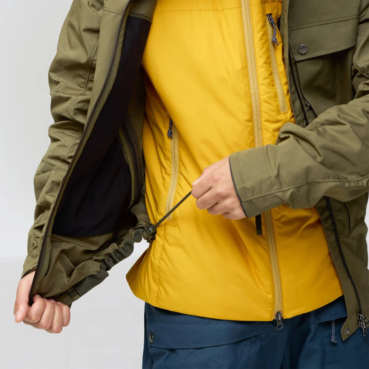 Fjällräven サバイバルジャケット M オリーブグリーン Fjallraven Bergtagen G-1000 Jacket Laurel Green - My Fox Bag