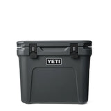 YETI Roadie 32 Wheeled Cool Box Charcoal